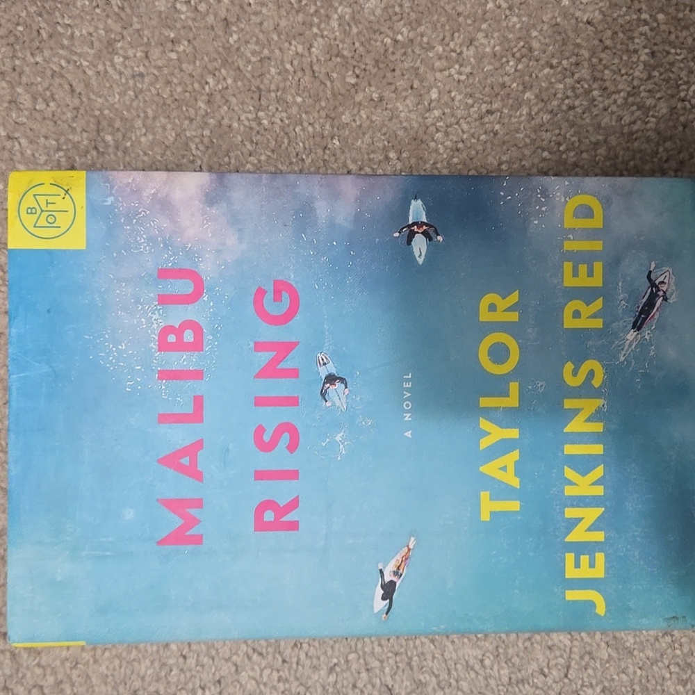 Malibu Rising Book - Picture 1 of 2